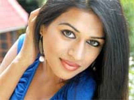 No more second leads for Shraddha Das!