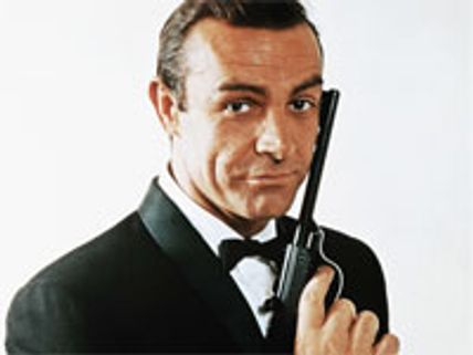 James Bond gun fetches £277,250 at auction