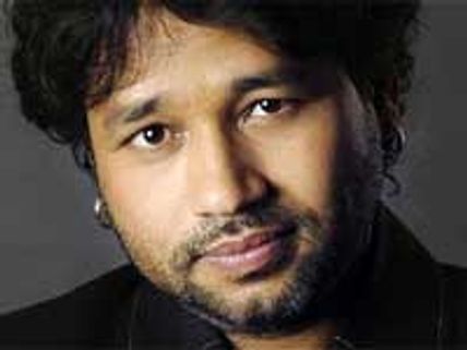 Kailash Kher gives captivating performance in Lucknow