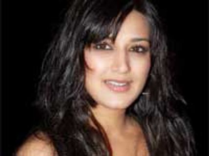 Sonali Bendre endorsing Dabur Real Juice
