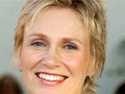 Jane urges Lindsay not to take Glee's mockery personally