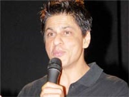Shahrukh to get rapping tips from Akon