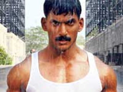 Vishal Krishna suffers shoulder sprain on Avan Ivan sets