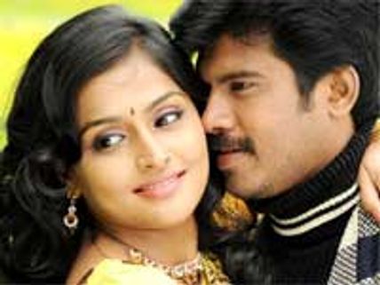 Namitha's Ilaignan gets full-fledged Hindi song!