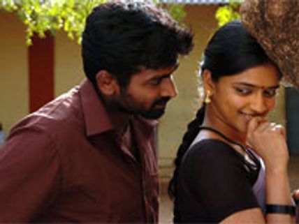 Thenmerku Paruvakatru – Movie Review