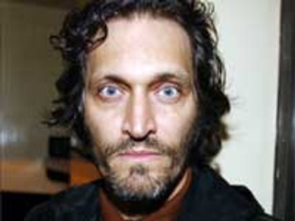 Vincent Gallo denies coerce Chloe Sevigny to do oral sex scene