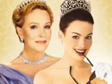 Anne Hathaway, Julie Andrews to reunite for Glee?
