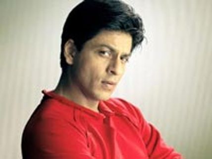 Shahrukh Khan kisses Karan Johar on TV