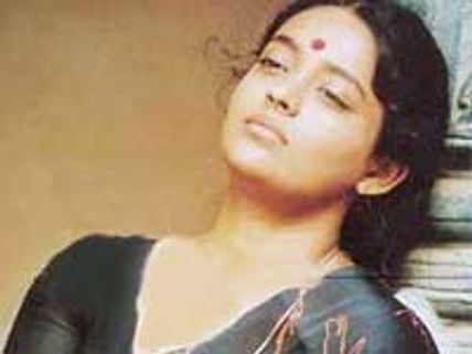 Ranjitha appearing on Malavika's Baduku Jataka Bandi