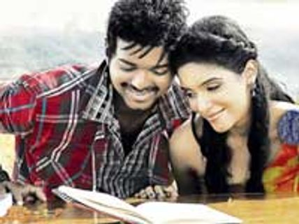 Kaavalan – Movie Review