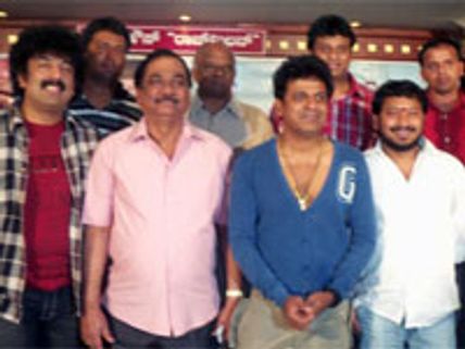 R Chandru starts Mylari Vijaya Yatra at Hospet