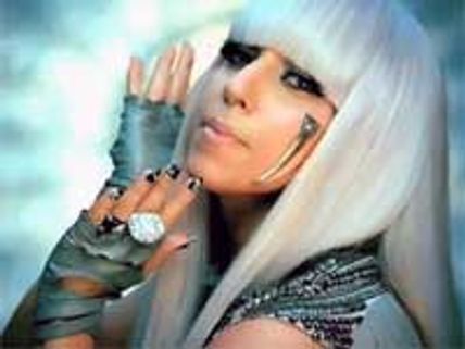 Lady Gaga to announce her engagement to Luc Carl