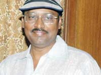 K Bhagyaraj forays into Malayalam with Mr. Marumakan