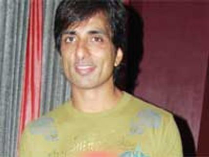 Sonu Sood to play a cop in Puri Jagannath's Buddha