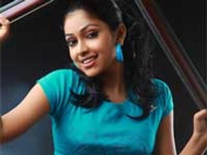 Amala Paul irks Hindu Makkal Katchi again