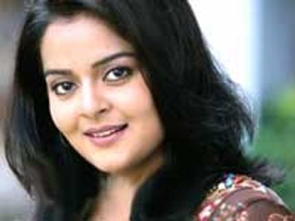 Roma Asrani replaces Mamtha Mohandas in Mohabbath