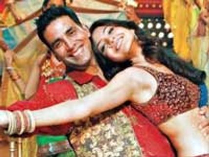 Patiala House Review - Underdog