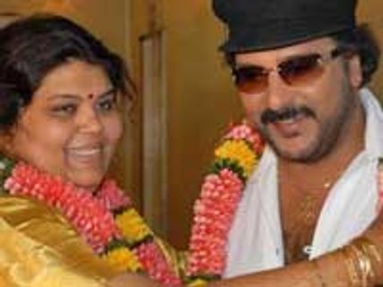 Ravichandran celebrates 25th marriage anniversary on V-Day