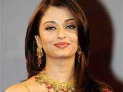 Aishwarya Bachchan to be honoured by CM Yeddyurappa