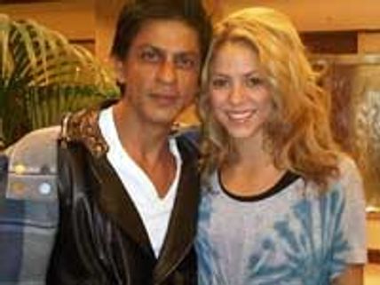 Shahrukh and Shakira in KKK music video