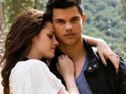 Breaking Dawn cast leaves Vancouver due to tsunami fears