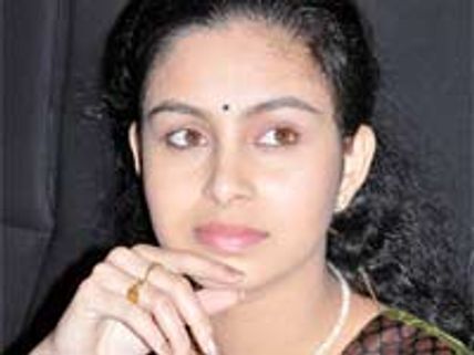 Abhinaya plays second lead in 7 Aum Arivu