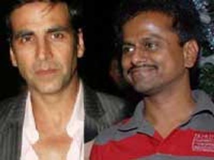 AR Murugadoss signs Akshay Kumar for his next