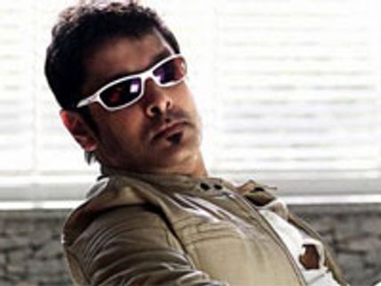 Vikram follows Surya's footsteps