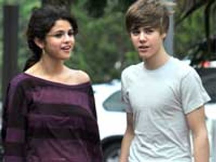 Selena recording a duet with Justin Bieber!