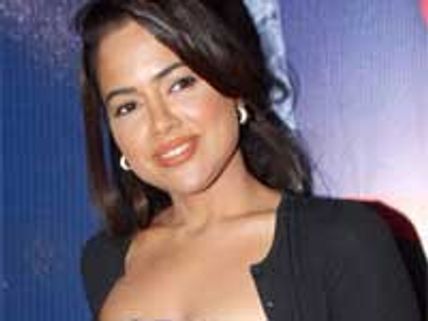 Sameera Reddy gives IPL inaugural ceremony a miss