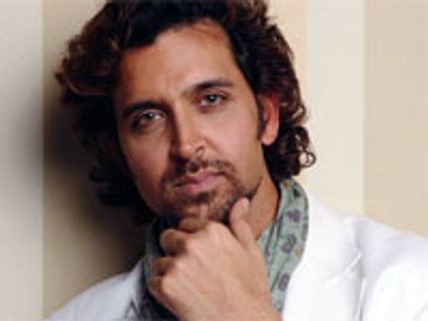 Fan tattoos Hrithik's face on his back