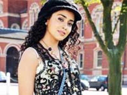 Shreya Saran goes gaga over Shahrukh Khan