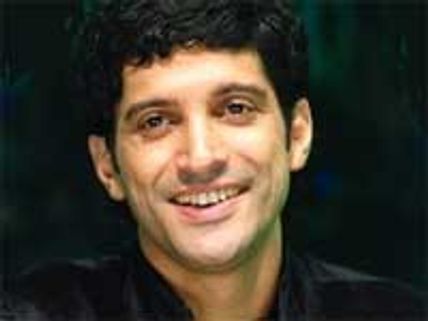 Farhan Akhtar calls link-up reports as 'creative fiction' 