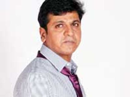 Shivaraj Kumar starts shooting for Lakshmi