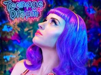 Katy Perry surprises Aussie fans by singing 'Friday'