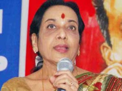 Jamuna bags Mahanati Savitri Award