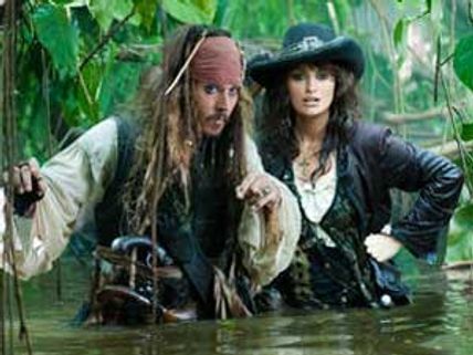 Johnny Depp, Penelope Cruz at Pirates 4 premiere 