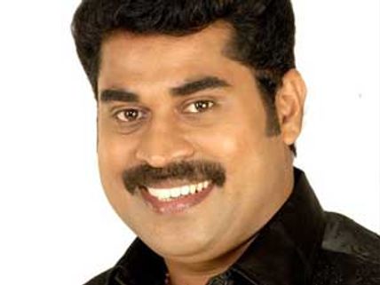 Suraj Venjaramoodu to play hero again in Cooling Glass
