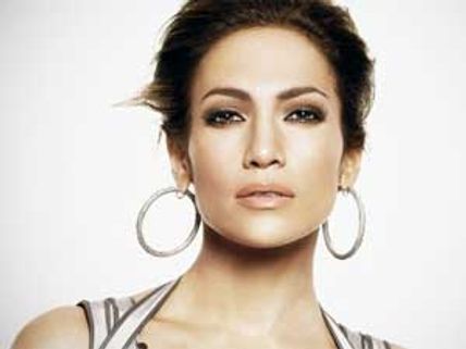 Jennifer Lopez in tears on American Idol