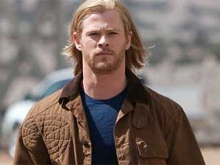 Chris Hemsworth praised to heavens for Thor