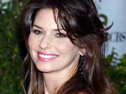 Shania Twain writes tell-all book