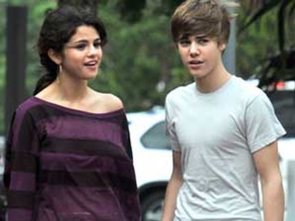 Justin Bieber thinks Selena Gomez is amazing