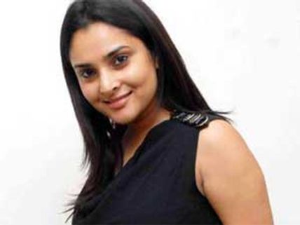 Ramya spotted with her beau