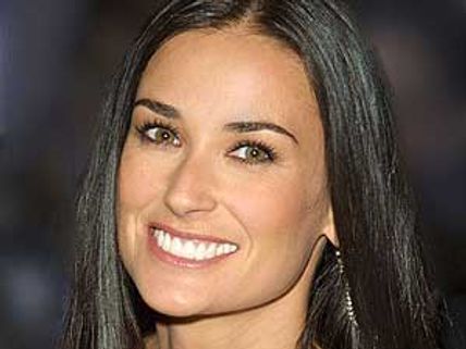 Demi Moore turns seductress for Magic Mike