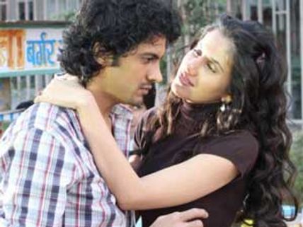 Pyaar Ka Punchnama Review -  satire of love