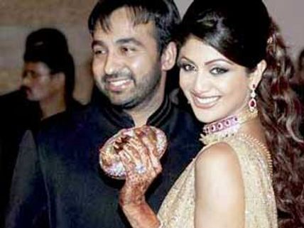 Shilpa Shetty denies pregnancy reports