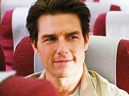 Tom Cruise signs sci-fi Oblivion