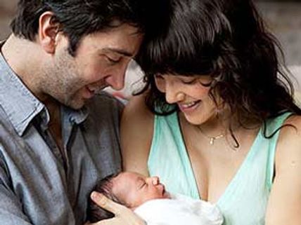 Friend's star David Schwimmer becomes a father