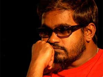 Selvaraghavan shocks fans; walks out of Vishwaroobham