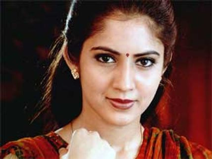 Vijaya Lakshmi files complaint against Seeman